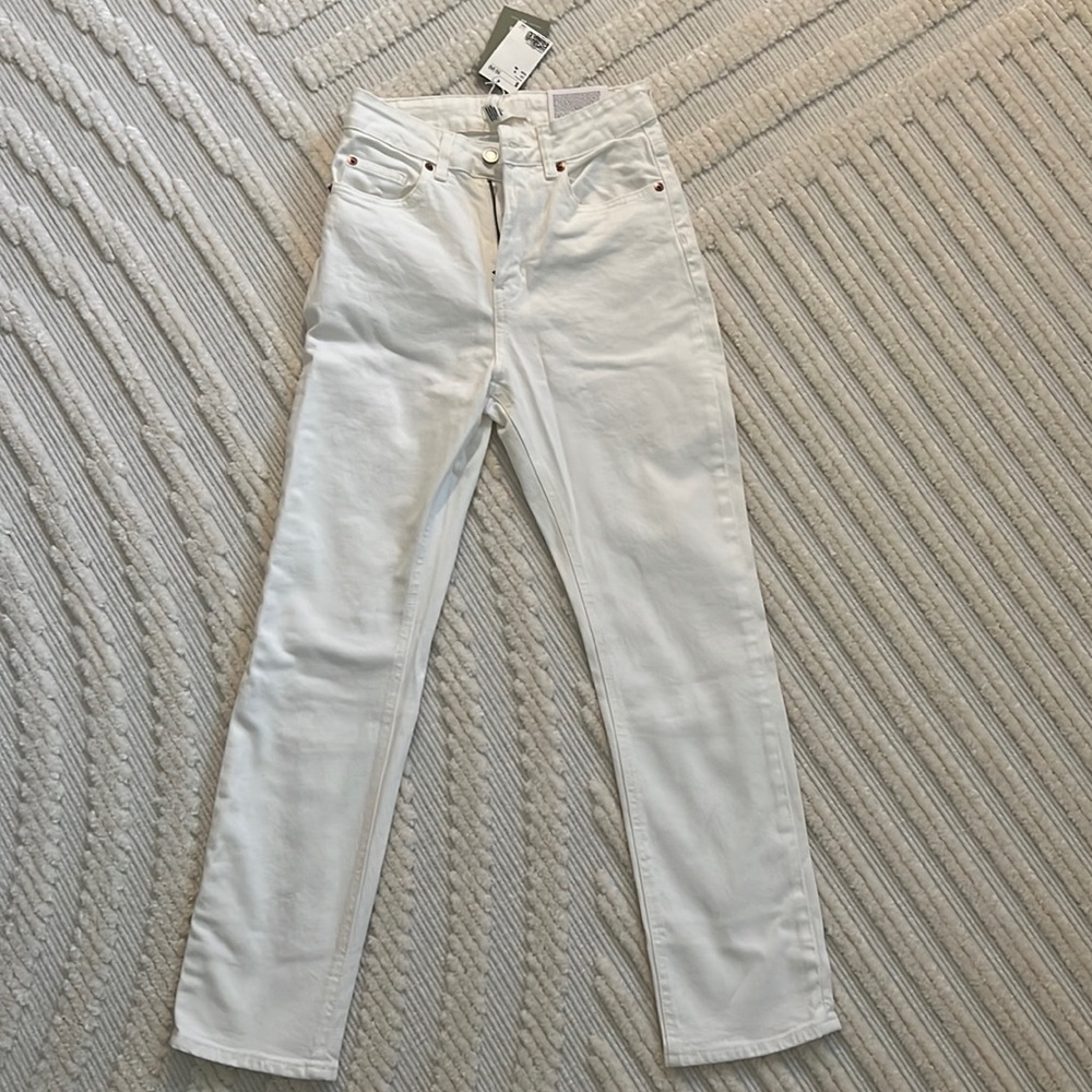 H&M slim high waist white jeans, NWT